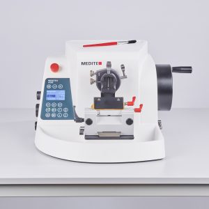 Microtome rotatif entièrement automatique A550 MEDITE